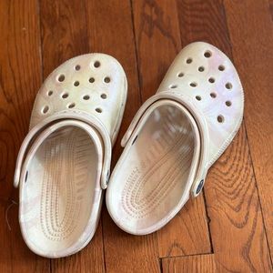 Kids J2 Crocs Pink And White